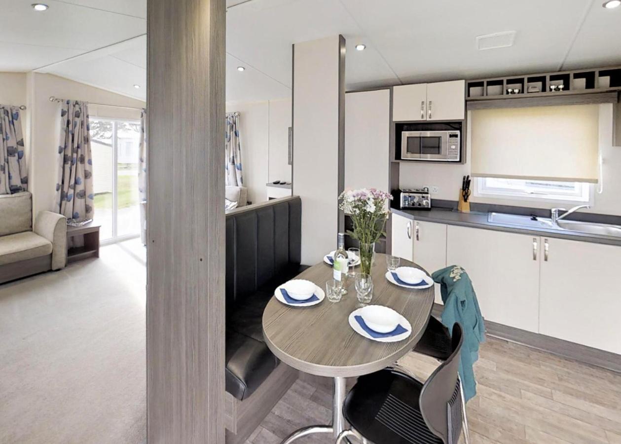 Hendra Park New Quay Exterior foto